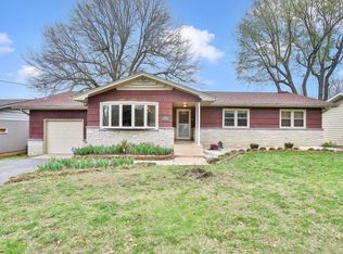 1015 W Linwood St, Springfield, MO 65807