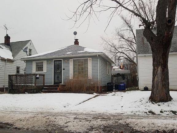 2nd image of 12720 Bennington Ave