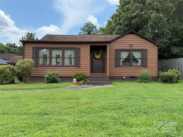 1614 Norwood St, Lenoir, NC 28645