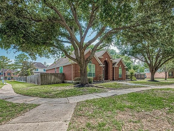 2nd image of 21211 Cedar Canyon Drive