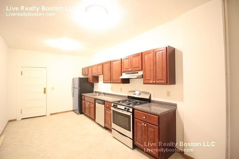 2nd image of 1911 Beacon St #1F
