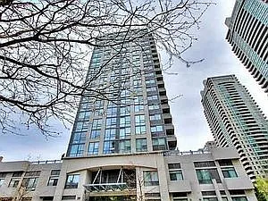 35 Hollywood Ave #1620 — Photo 1