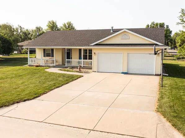 801 5th St, Utica, NE 68456