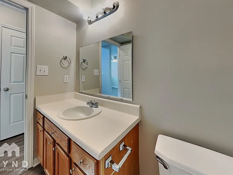 1106 Lady Banks Dr — Photo 17