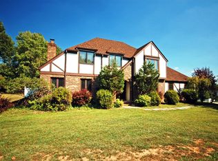 302 Summer Rd, Neshanic Station, NJ 08853