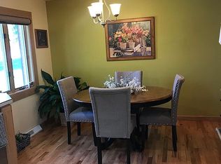 2110 W Riviera Dr, Peoria, IL 61614