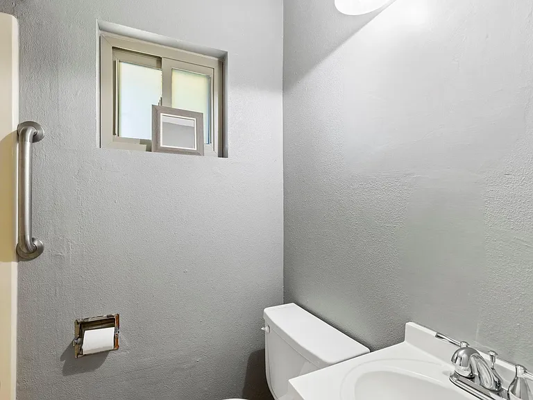 7808 Watson St #B — Photo 12