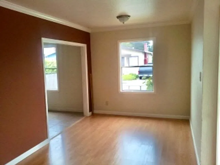 4000 Nevin Ave — Photo 4