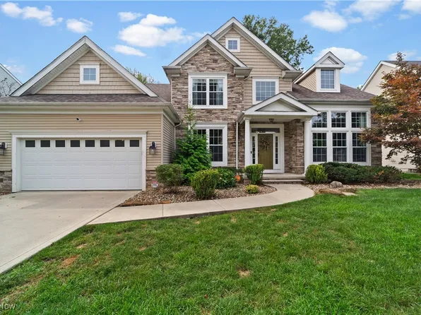 338 Westporte Pl, Avon Lake, OH 44012