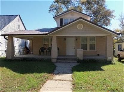 1st image of 3718 Speedway Cir