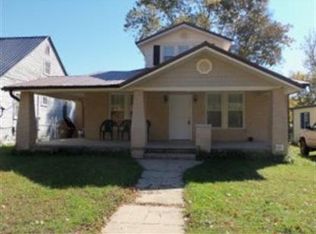 3718 Speedway Cir, Knoxville, TN 37914