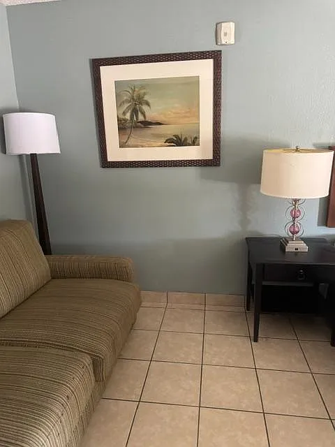 921 Las Vegas Blvd N #212