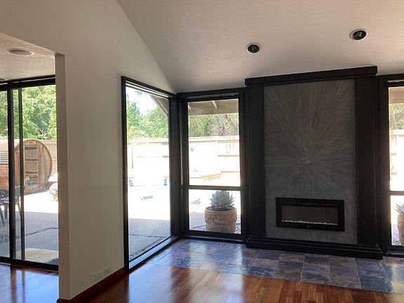 3rd image of 2104 Cassie Hill Pl