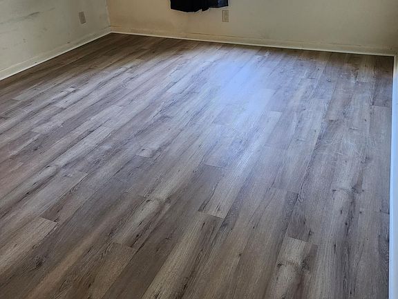 3rd image of 1105 Green Pine Blvd APT F2
