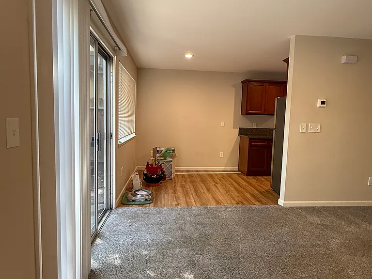 1352 Drake Dr #D — Photo 2