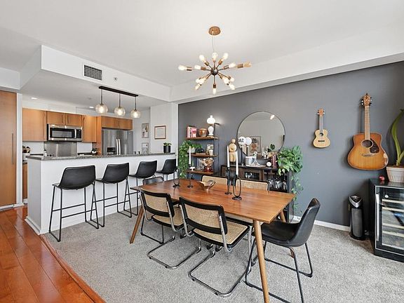 3rd image of 350 11th Ave Unit 621