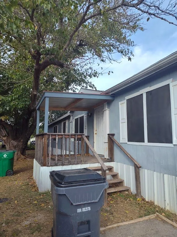 3 bed, 1624 sqft, $1,200 — Photo 2