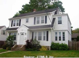 51 Highland Ave, Westerly, RI 02891