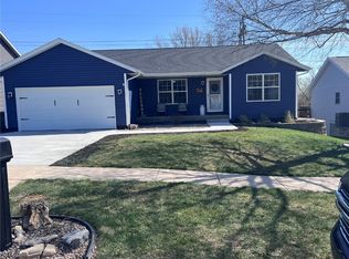 2901 38th Ave SW, Cedar Rapids, IA 52404