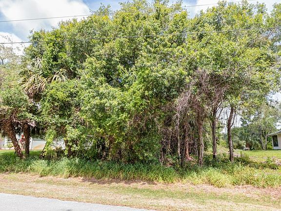 5th image of 513 Joy Haven Dr