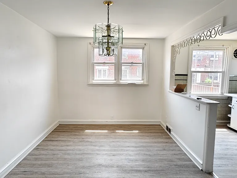 2822 Devereaux Ave — Photo 4
