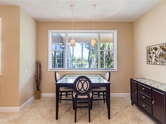 3rd image of 10509 Hinds Pl