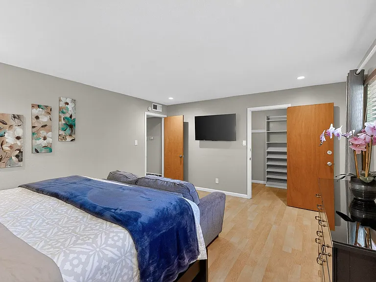 4715 Marquette Ave NE — Photo 19
