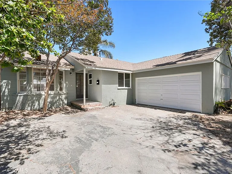 7656 Teesdale Ave — Photo 2