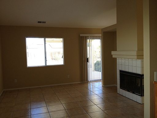 3rd image of 28540 Delphinus Dr