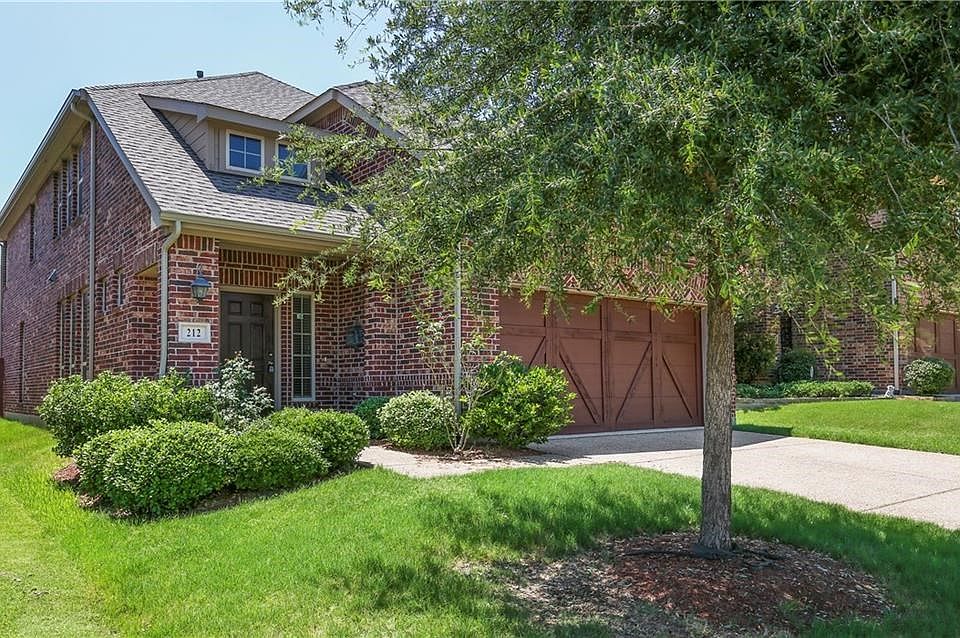 1st image of 212 Vagon Castle Ln