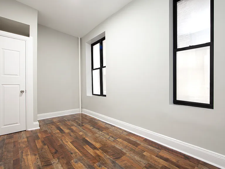 855 9th Ave #2A — Photo 3