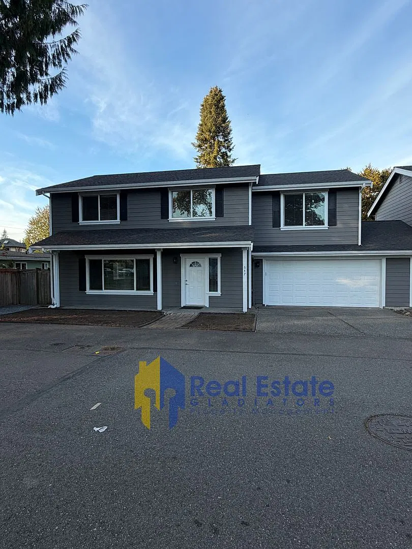 Beautifully Updated 4-Bedroom Home in Monroe, WA — Photo 2