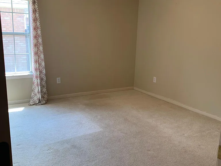 605 Biscayne Cv E — Photo 7