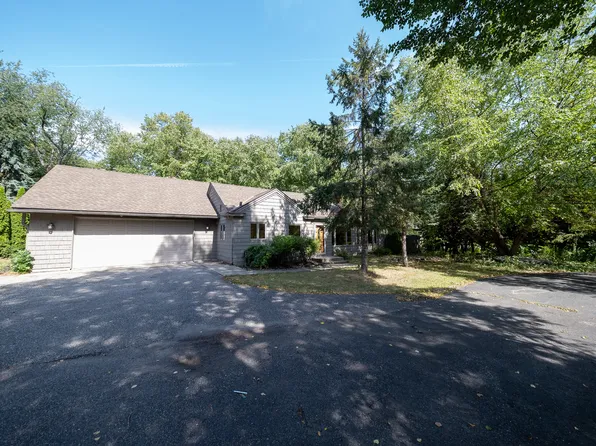 14510 Gleason Lake Dr, Plymouth, MN 55447