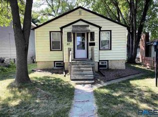 817 N Spring Ave, Sioux Falls, SD 57104