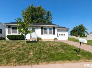 4322 N Michigan Ave, Davenport, IA 52806