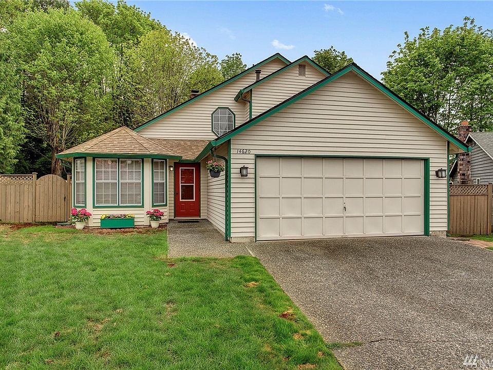 This charming home is located on a quiet cul-de-sac just a block away from Silver Fir Elementary.  