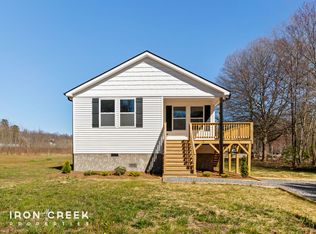 68 Spencer St, Clyde, NC 28721