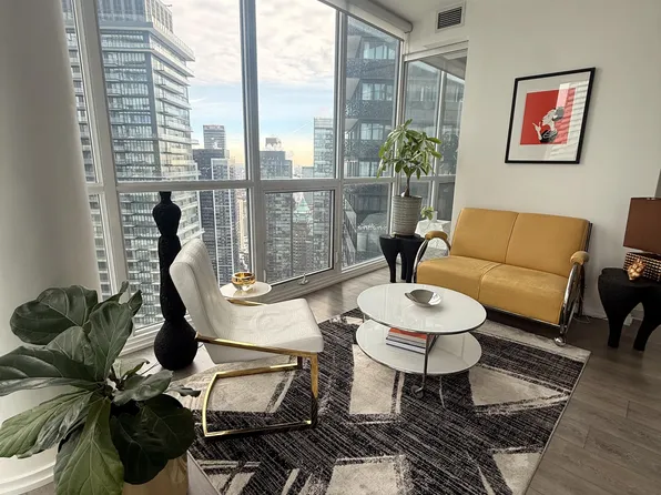 45 Charles St E, Toronto, ON