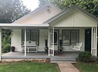 2463 N Albertha Ave, Springfield, MO 65803