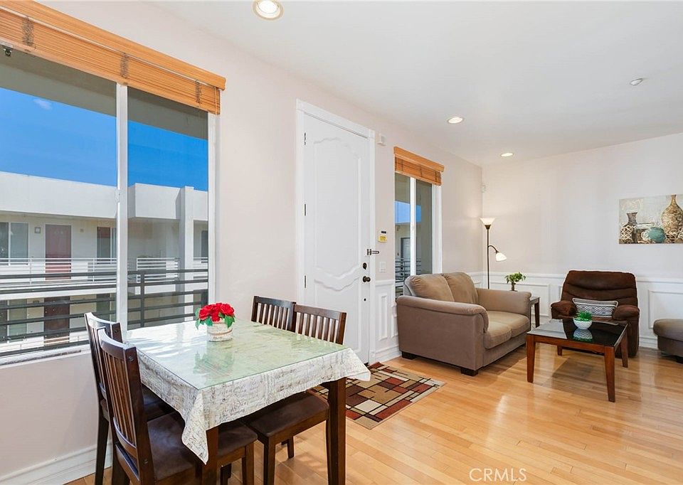 1st image of 109 N 4th St Unit 303