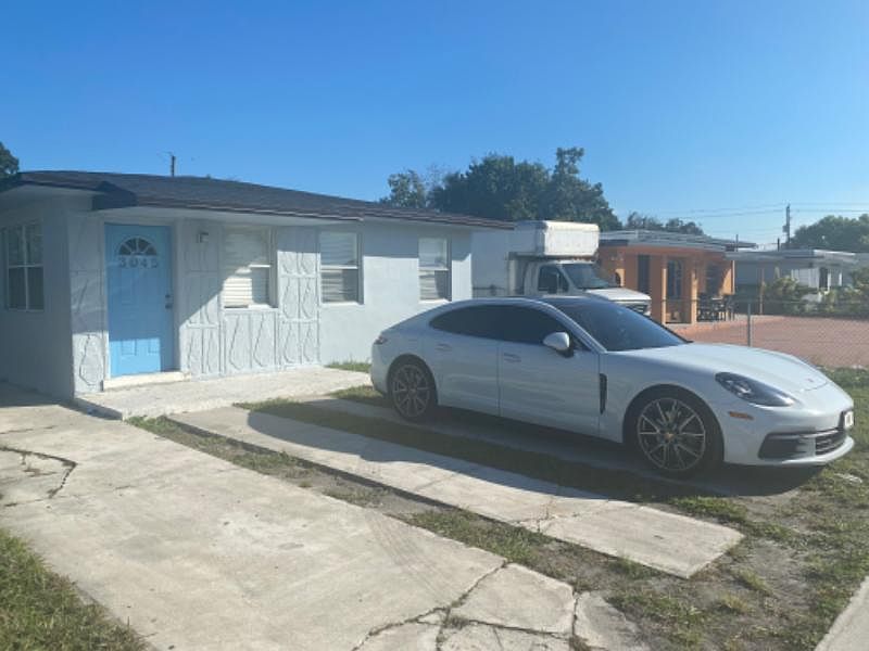 1st image of 3045 NW 76th St