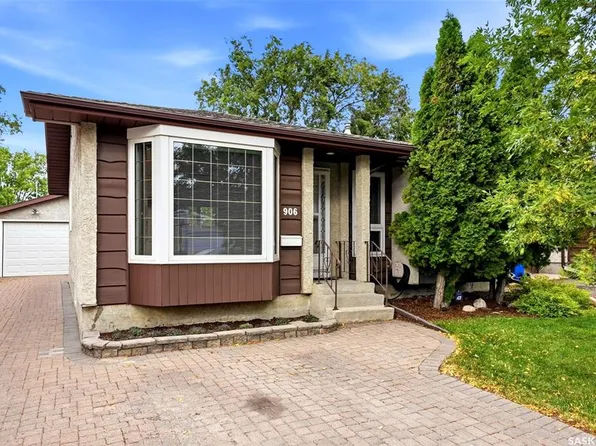 906 Hopkins CRESCENT N, Regina, SK S4X 2N3