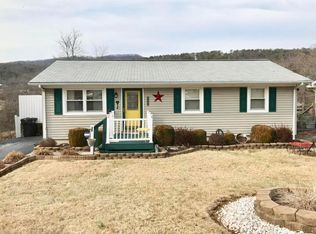 8346 Brubaker Dr, Roanoke, VA 24019