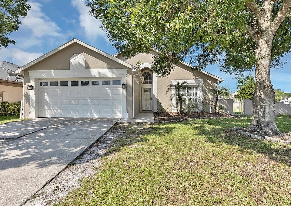1st image of 10831 Cherry Oak Cir