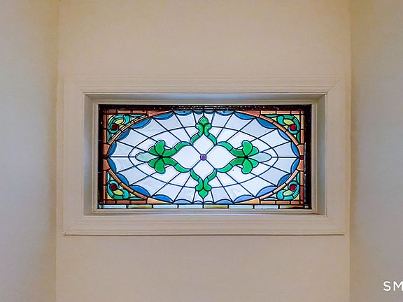 4th image of 5 Falmouth Court #5