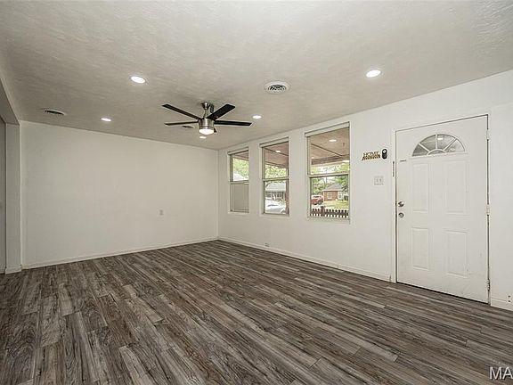 4th image of 607 Majesty Ct