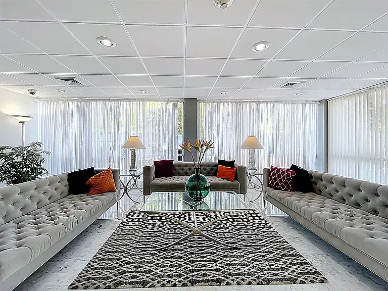 1625 SE 10th Ave #803 — Photo 4
