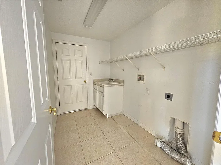 2307 Messenger Cir — Photo 30