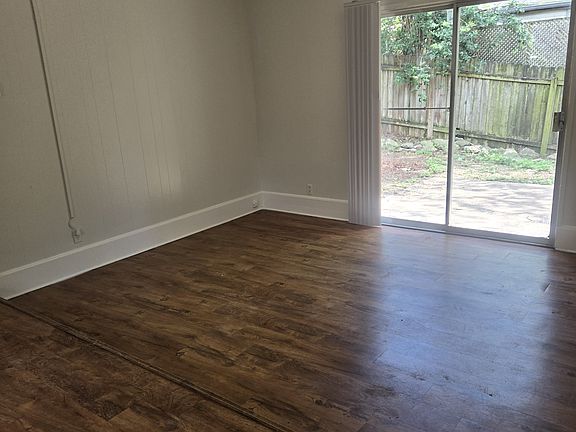 2nd image of 2109 Alta Vista Ave #B